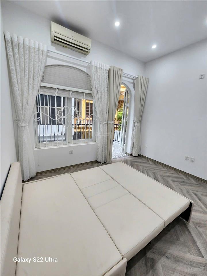 Phân lô chiến thắng  văn quán hà đông oto chạy vòng quanh 20m ra mặt phố dt 45m' 5t mt 4m