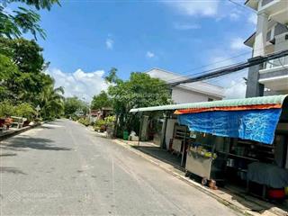 Bán đất ở đô thị 250m2 tại ubnd thị xã trảng bàng, giá 700 triệu, sổ hồng riêng, dân cư đông đúc