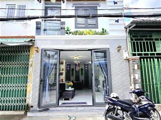 Nhà đẹp, 1 lầu  đường 8m  mặt tiền kinh doanh  xe hơi chạy tới nhà