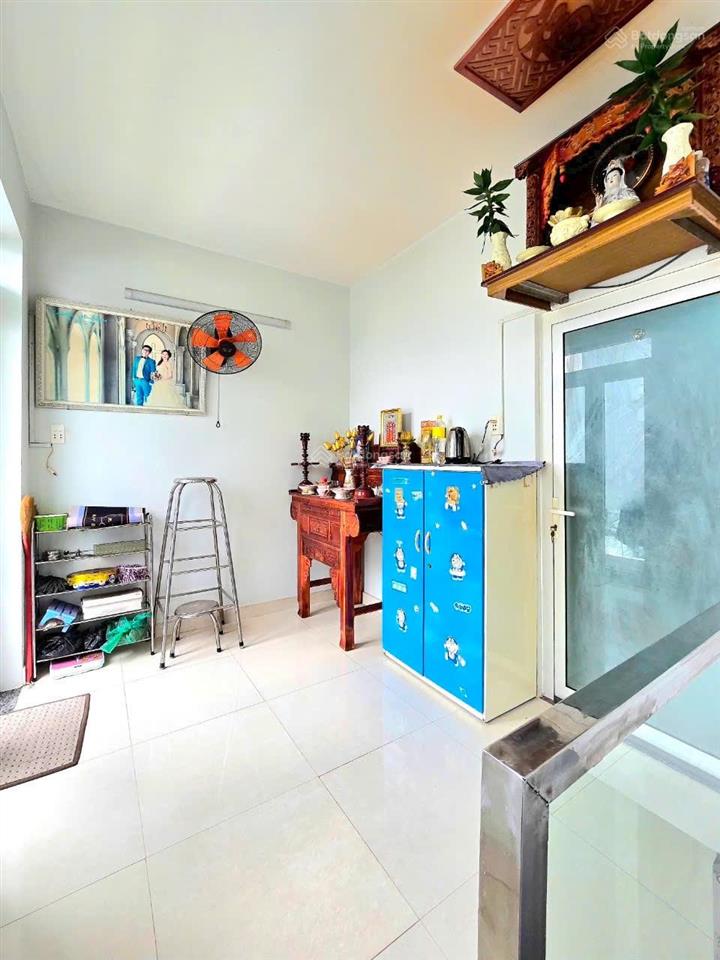 Nhà bự 1 lầu, mặt tiền hẻm vị trí mua bán kinh doanh đa ngành nghề giá cực tốt