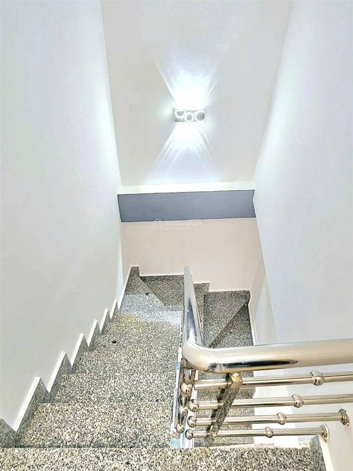 Nhà chính chủ cần bán 1 lầu giá còn thương lượng