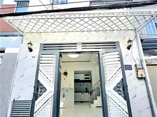 Nhà bán sổ hồng riêng 1 lầu ,,quận 7 hẻm trước nhà 4 m