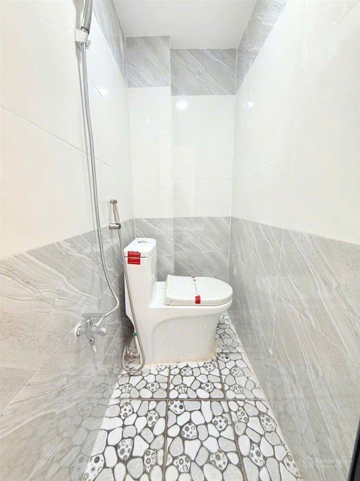 Cần bán nhà một lầu gần chợ gần hẻm xe hơi