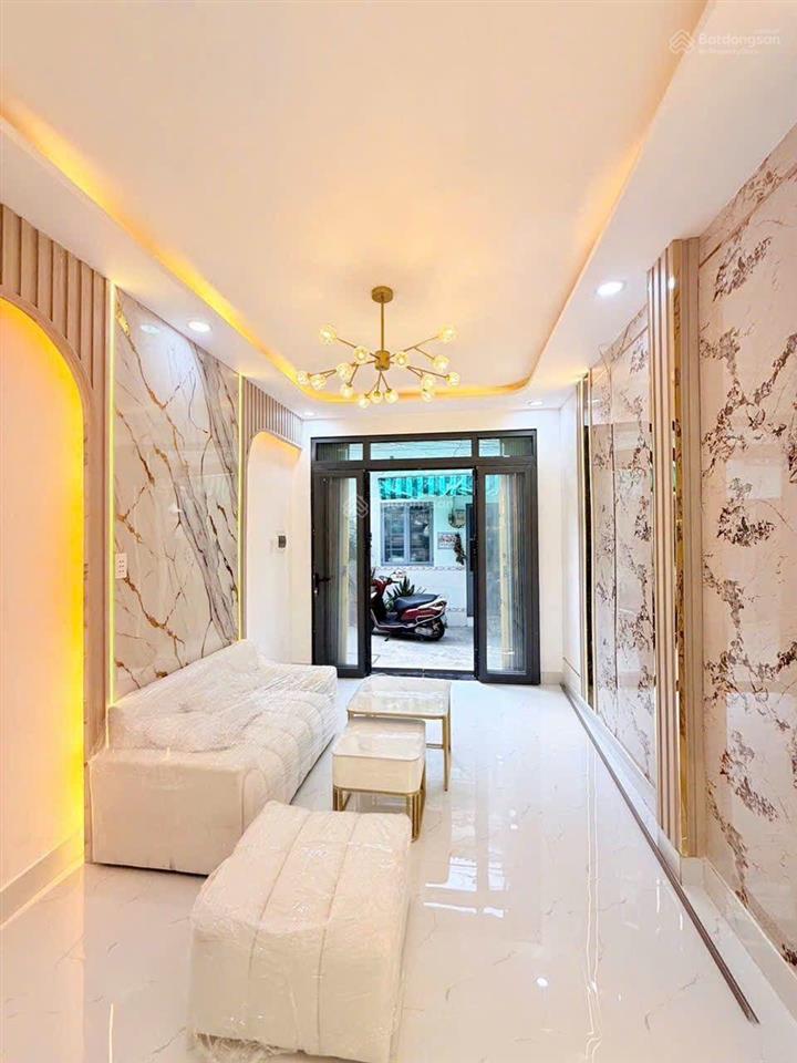 Cần bán nhà một lầu gần chợ gần hẻm xe hơi