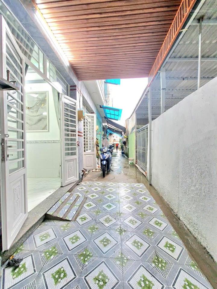 Nhà mới đẹp diện tích bự, gần chợ trường học