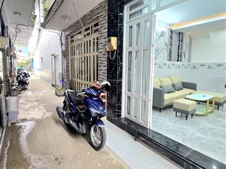 Nhà đẹp  1 lầu, mới hoàn thiện  kế quận 7