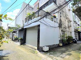 Bán nhà 2 lầu lô nhì  xe hơi tới gần nhà  hẻm thoáng