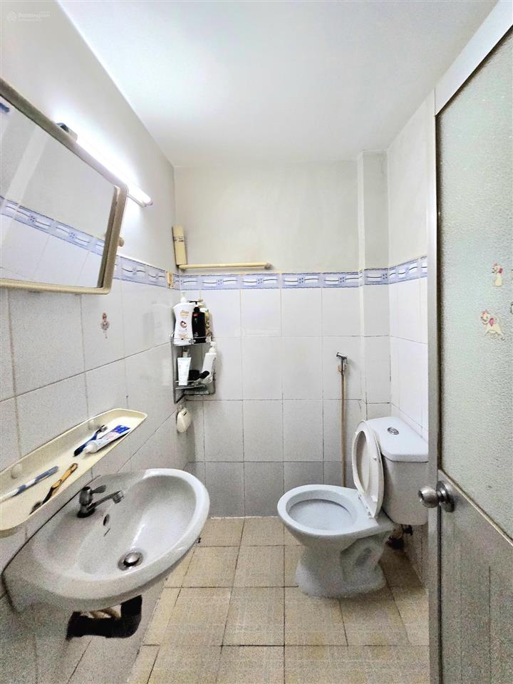 Nhà bán gần quận 7 ngay cầu phú xuân huỳnh tấn phát