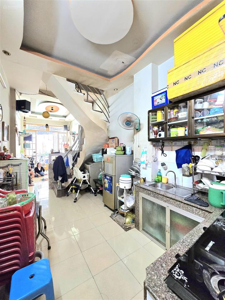 Nhà bán gần quận 7 ngay cầu phú xuân huỳnh tấn phát