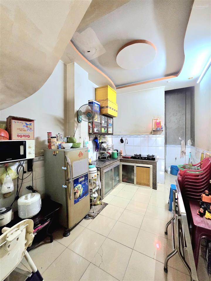 Nhà bán gần quận 7 ngay cầu phú xuân huỳnh tấn phát