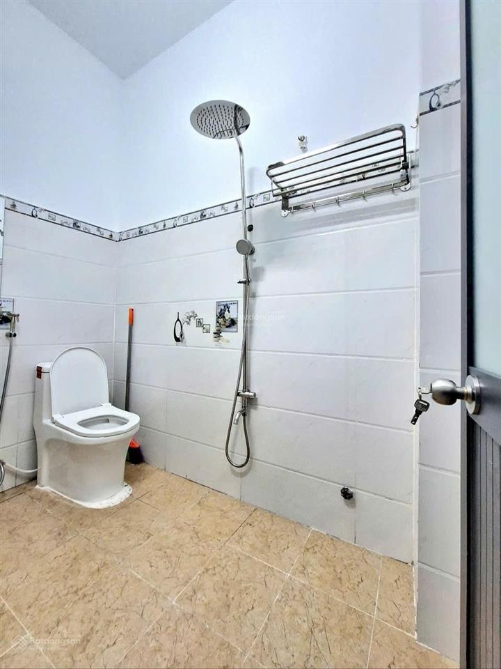 Bán nhà đẹp mới hoàn thiện 1lầu hẻm thoáng mát  giáp quận 7