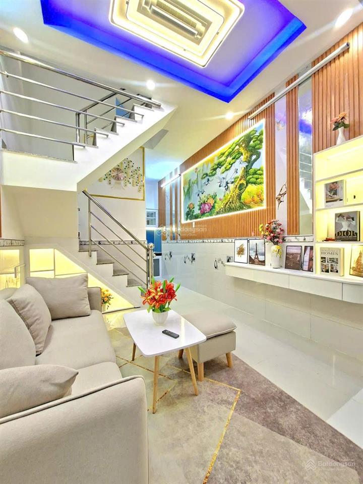 Bán nhà đẹp mới hoàn thiện 1lầu hẻm thoáng mát  giáp quận 7