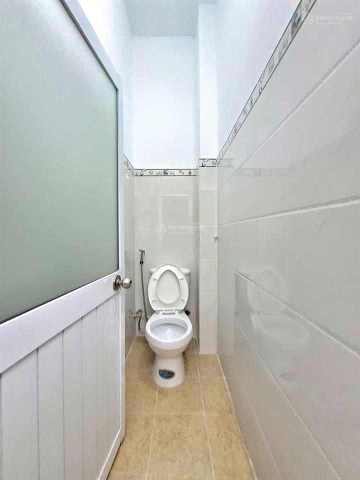 Bán nhà đẹp mới hoàn thiện 1lầu hẻm thoáng mát  giáp quận 7