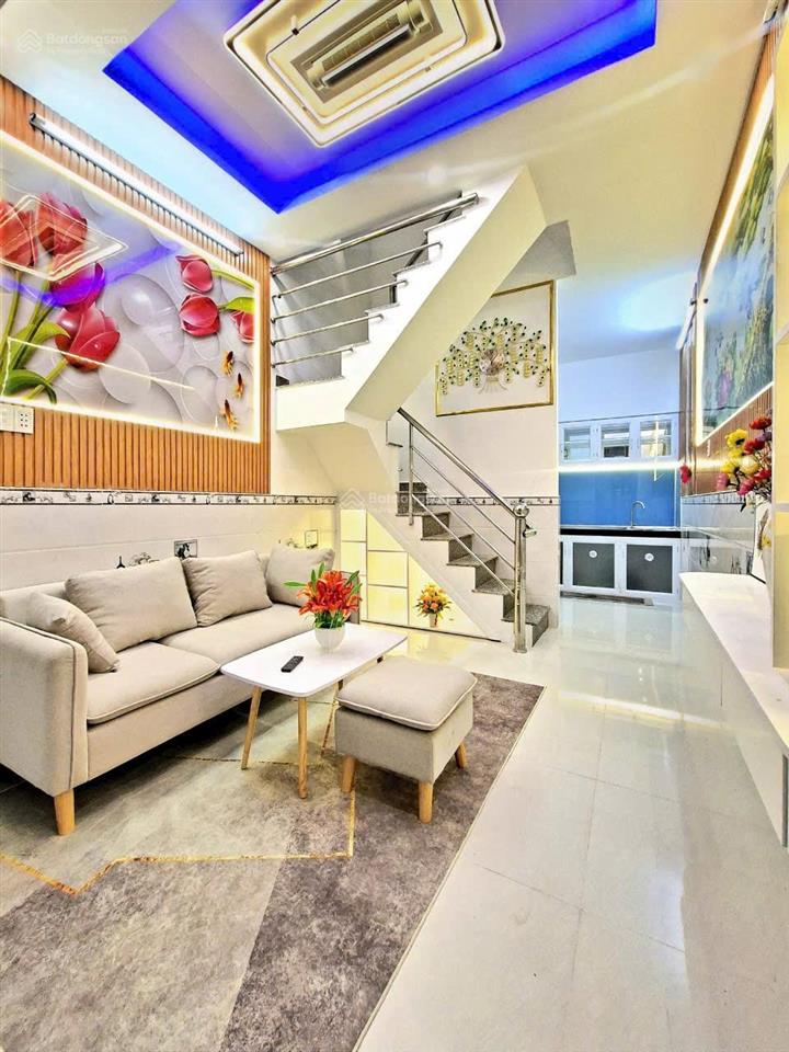 Bán nhà đẹp mới hoàn thiện 1lầu hẻm thoáng mát  giáp quận 7