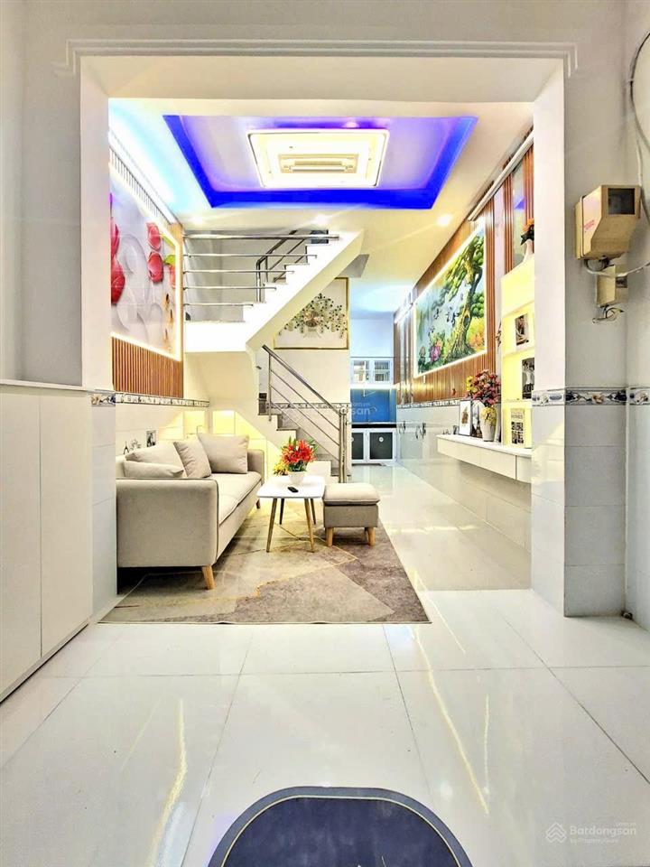 Bán nhà đẹp mới hoàn thiện 1lầu hẻm thoáng mát  giáp quận 7