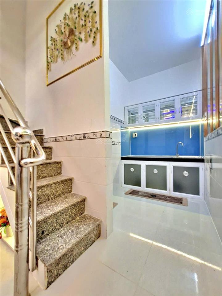 Bán nhà đẹp mới hoàn thiện 1lầu hẻm thoáng mát  giáp quận 7