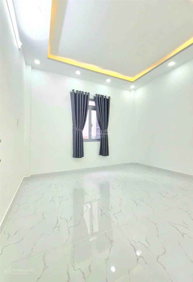 Cần bán nhà đẹp vào ở liền đoạn đường huỳnh tấn phát gần cầu phú xuân