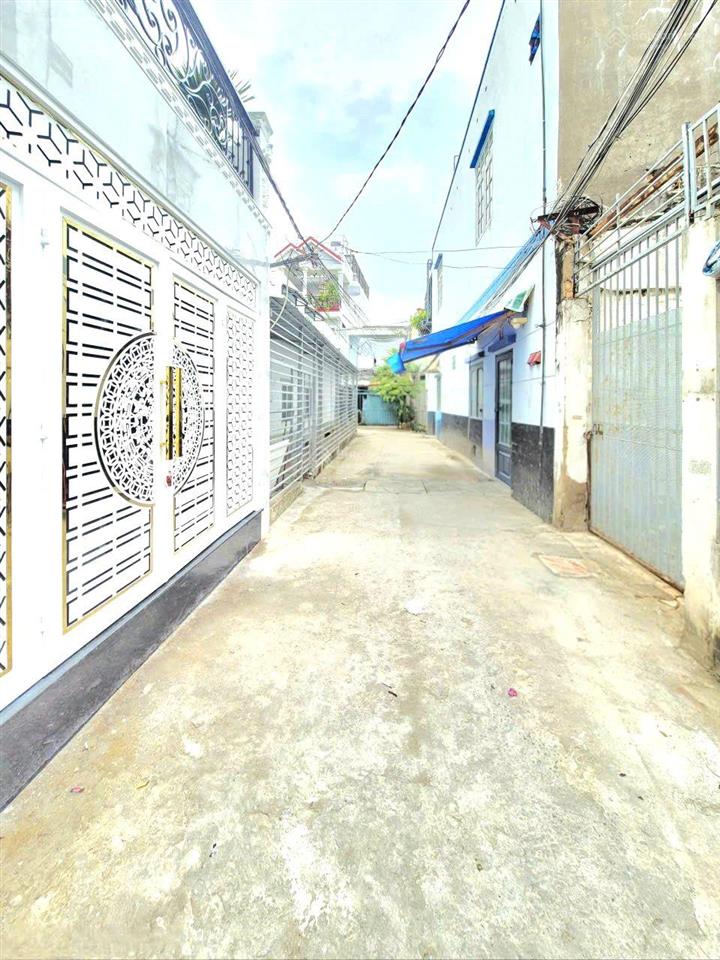 Cần bán nhà đẹp vào ở liền đoạn đường huỳnh tấn phát gần cầu phú xuân