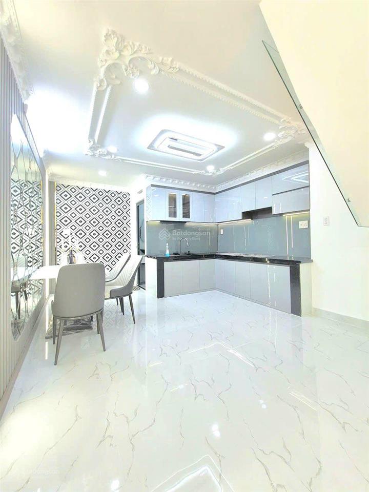 Cần bán nhà đẹp vào ở liền đoạn đường huỳnh tấn phát gần cầu phú xuân