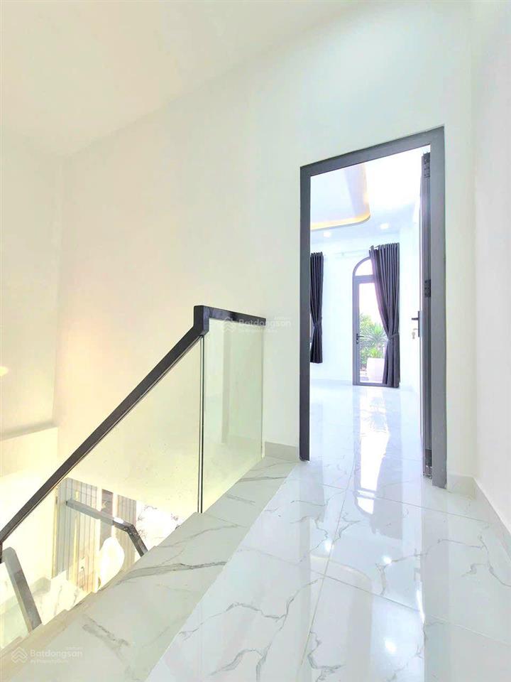 Cần bán nhà đẹp vào ở liền đoạn đường huỳnh tấn phát gần cầu phú xuân