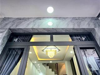 Cần bán nhà chính chủ đang ở đoạn đường huỳnh tấn phát