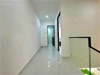 Bán nhà to đẹp  mới hoàn thiện  giáp quận 7