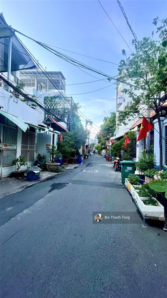 Bán nhà hxh huỳnh tấn phát, 4m x 18m, xd cao tầng, sát phú mỹ hưng, giá 6.4 tỷ