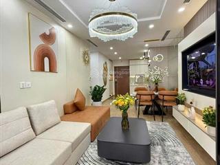 Hot  gia đình bán căn hoa hậu 2 ngủ 83m view pháo hoa giá tốt nhất tại chung cư florence  mỹ đình