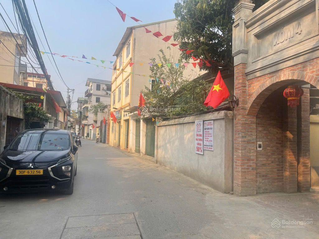 Lô đất siêu hot tại trục chính thôn, hàng xóm vin cổ loa, ô tô lexus ngủ trong đất, nở hậu