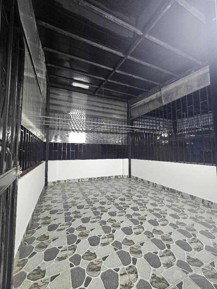 Tín đồ ăn uống không thể bỏ qua căn nhà lô góc, nhà full nội thất, hàng xóm tttm mipec, chợ ẩm thực