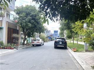 Bán đất tặng nhà c4 đường 12m  đối mặt là công viên khu vip p. linh trung