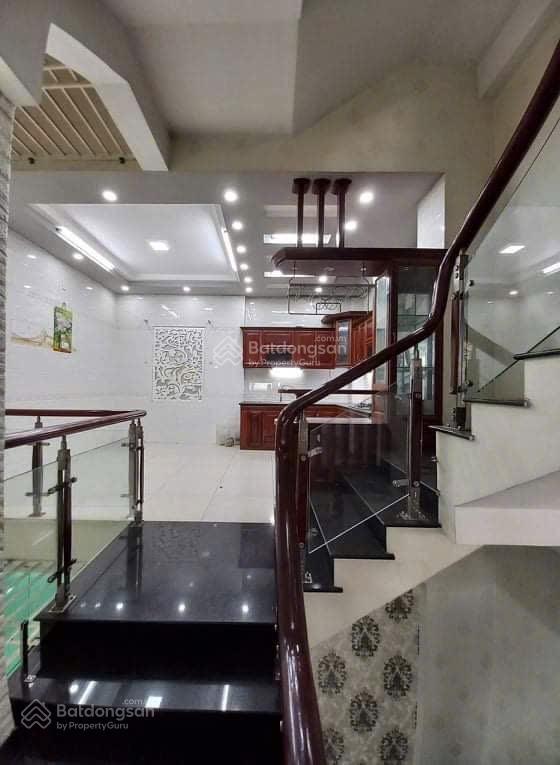 Mặt tiền kinh doanh 80,3m2 (5 x 16) x 4,5 tầng. đường 10m có lề 3m. nhỉnh 7 tỷ