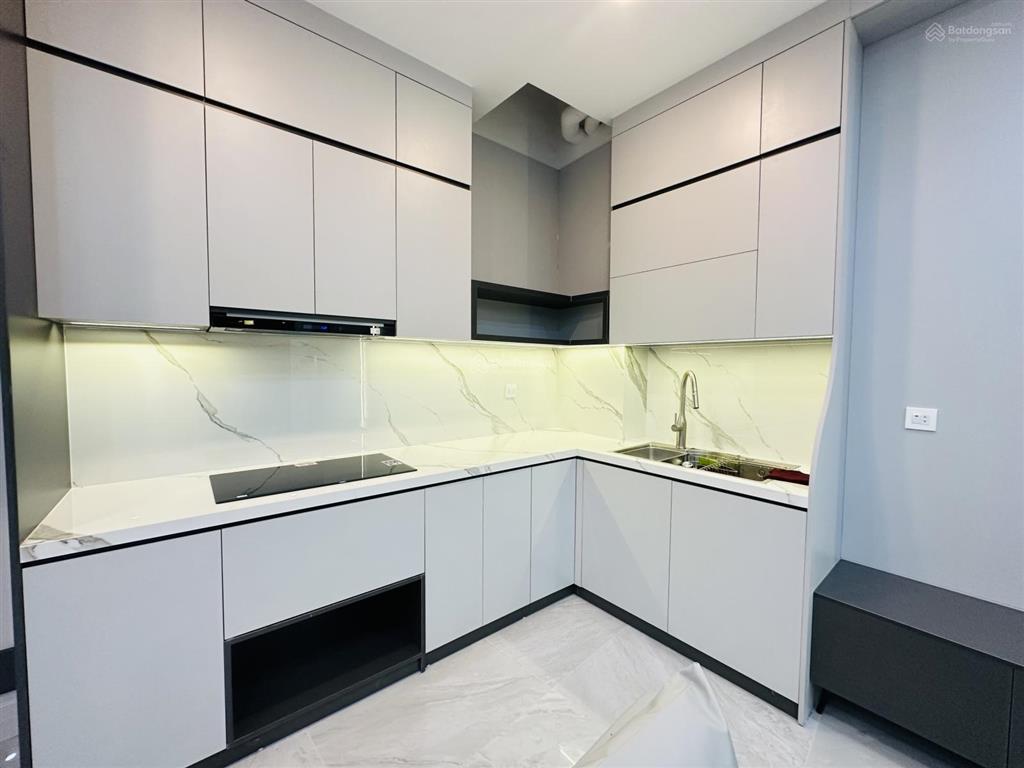 Chính chủ bán nhà riêng 46m2 , 4 tầng, nở hậu, sổ chính chủ tại đường mỹ đình.  0977 553 *** enhung