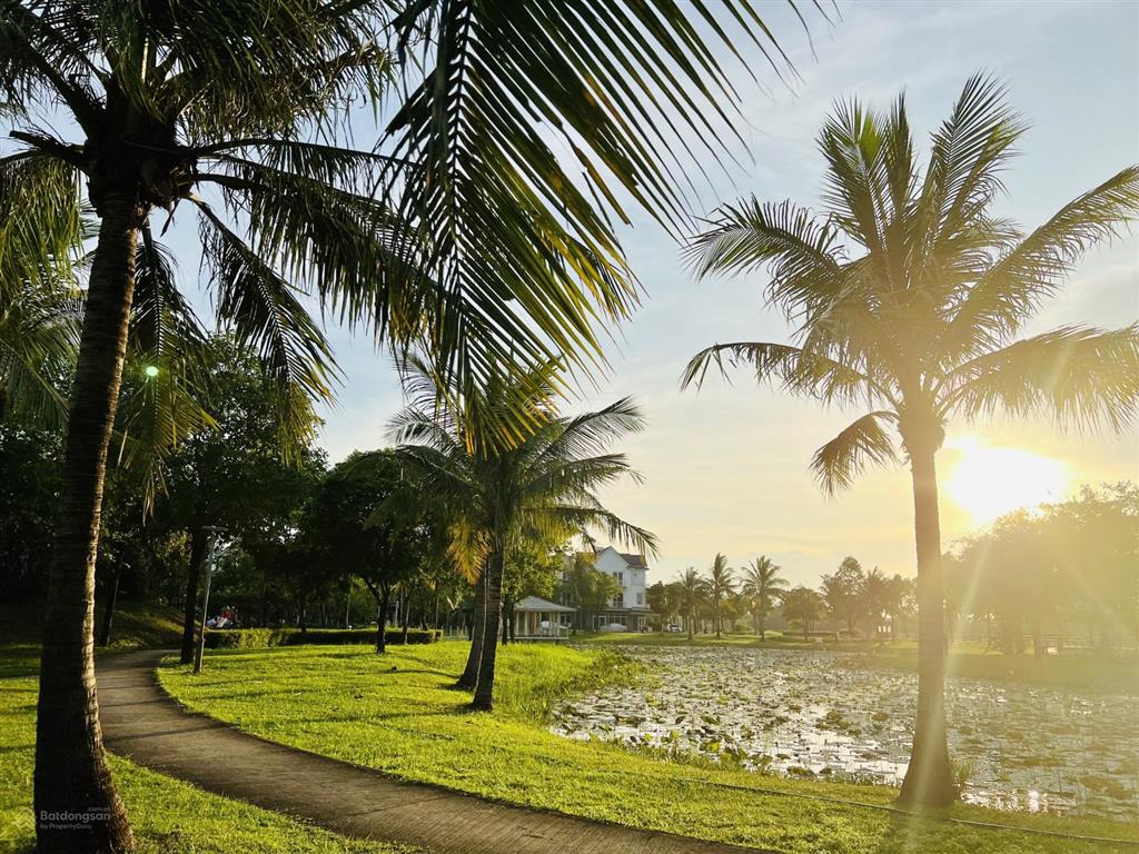 Cần bán siêu phẩm căn góc trục chính park riverside nhà thô 10x15m giá chỉ 20 tỷ