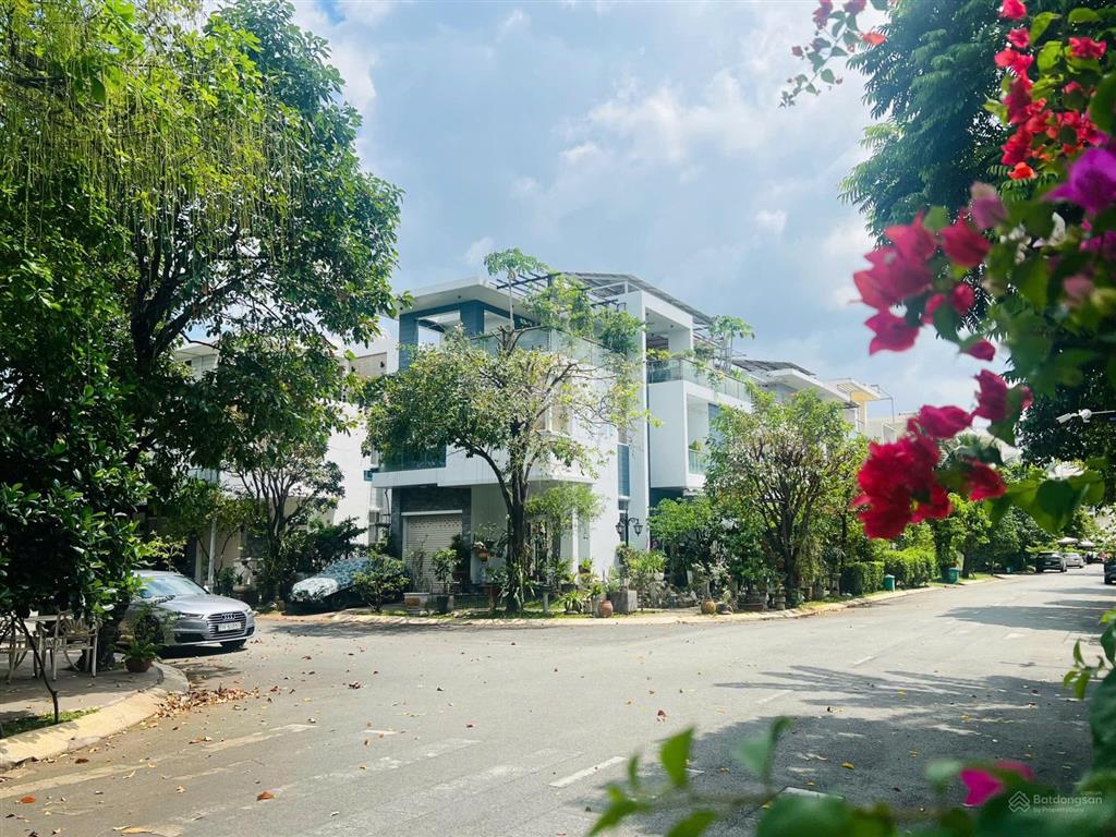 Chính chủ cần bán biệt thự song lập villa park 170 m² full nội thất giá 21,5 tỷ  0931 769 ***