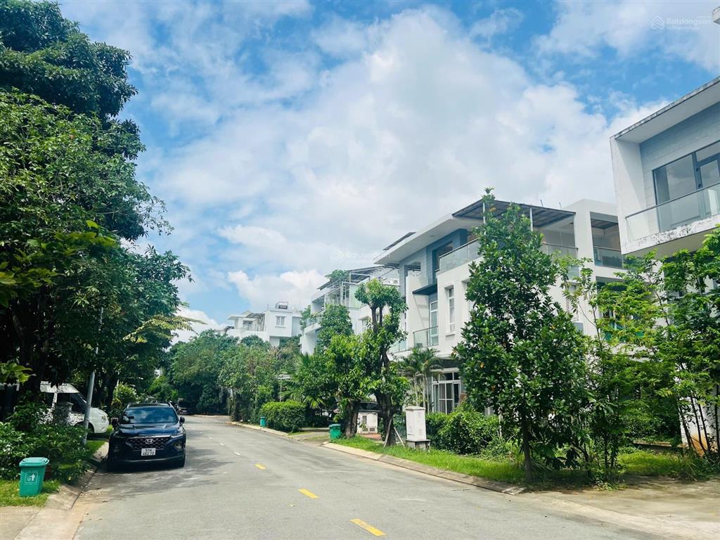 Chính chủ cần bán biệt thự song lập villa park 170 m² full nội thất giá 21,5 tỷ  0931 769 ***