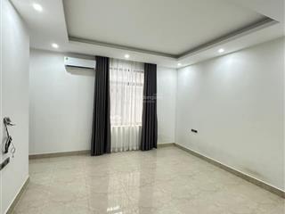 Cho thuê căn liền kề 4 tầng làm vp, du học đã hoàn thiện đẹp gía 17 triệu. ở lê trọng tấn