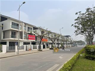 Căn duy nhất mặt hồ bán, đường lê quang đạo 40m, nhà hoàn thiện đẹp, sẵn sổ