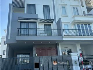 Cho thuê villa đảo kim cương  3 tầng, thang máy, 7x20m, nhà mới