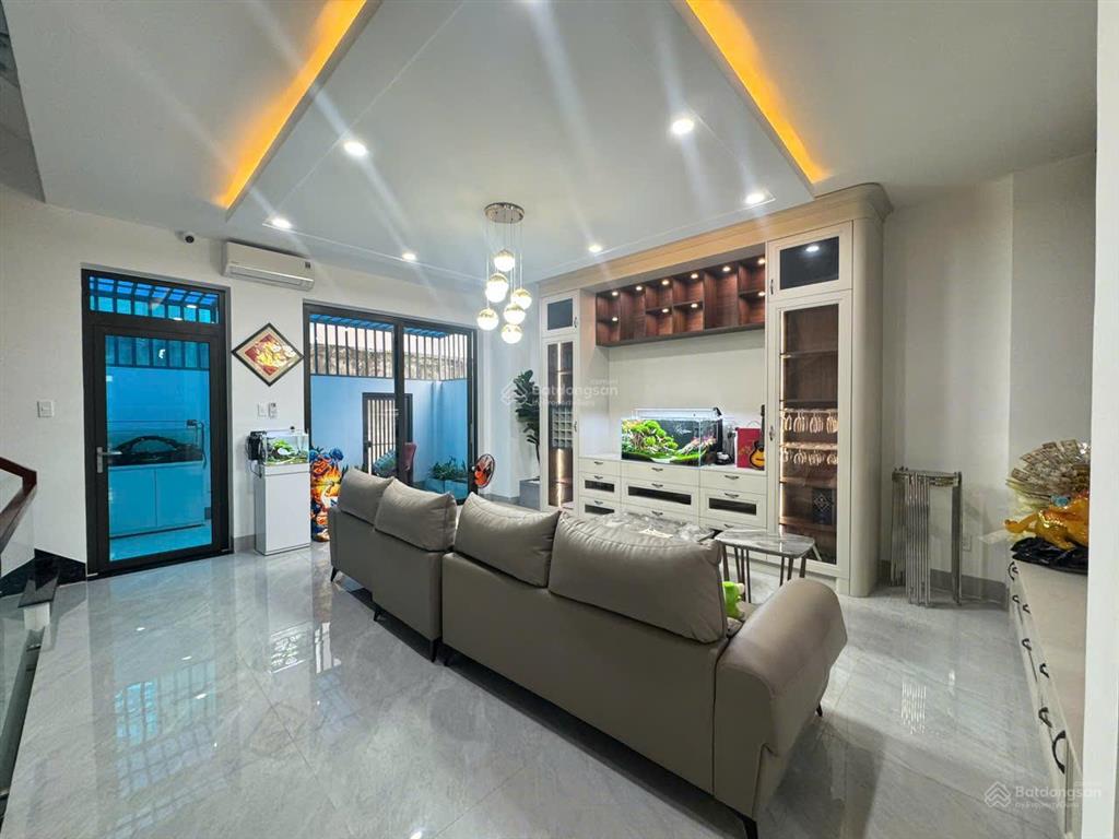 Cho thuê biệt thự mystery villa đảo kim cương, quận 2. giá thuê 65 triệu/tháng