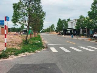 Bán đất kinh doanh, kcn bàu bàng, dt 150m2, ht vay 50%, sổ sẵn, thanh toán 750 triệu công chứng