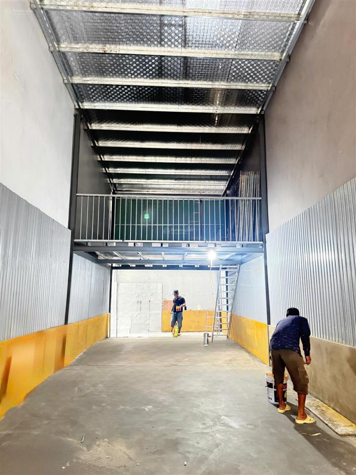 Kho hàng 100m2, nhà xưởng tại đặng thùy trâm, 15tr/tháng.  huy hoàng