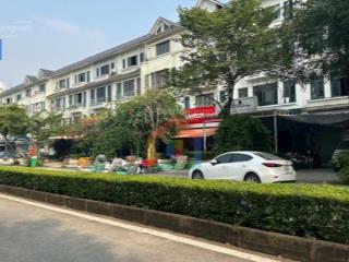 Bán nhà liền kề khu d geleximco lê trọng tấn. giá 24 tỷ.  0912 333 ***