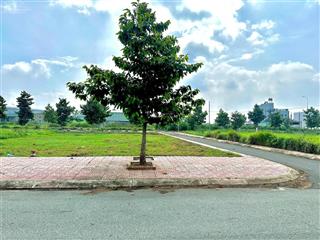 Chủ buông sổ cặp góc 200m2 (10x20) đất đẹp, không lỗi, có lối đi bộ 5m riêng