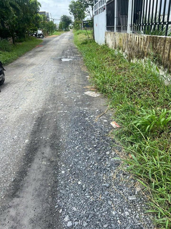 Giảm 300tr bán nhanh miếng đất mặt tiền ấp rừng dầu long an