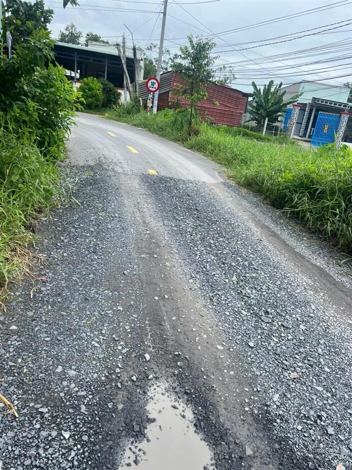 Giảm 300tr bán nhanh miếng đất mặt tiền ấp rừng dầu long an