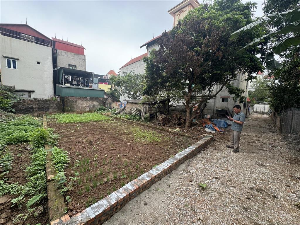 Bán đất đông anh giá rẻ bất ngờ 5xtr/m2 ngõ ô tô đất trong đê