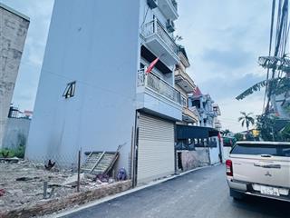 Cần bán 200m2 đất sáp mai ngoài đê trục chính ô tô tránh giá rẻ