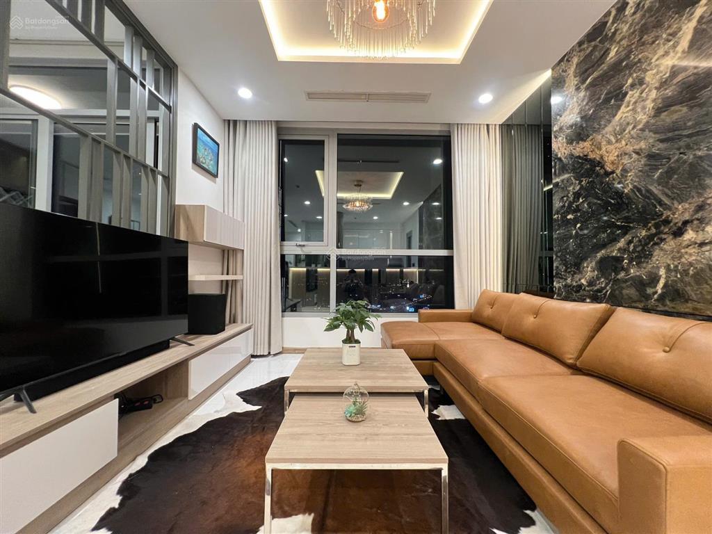 Căn hộ 3pn cho thuê giá 35 triệu. nội thất mới, view sông, công viên, landmark81