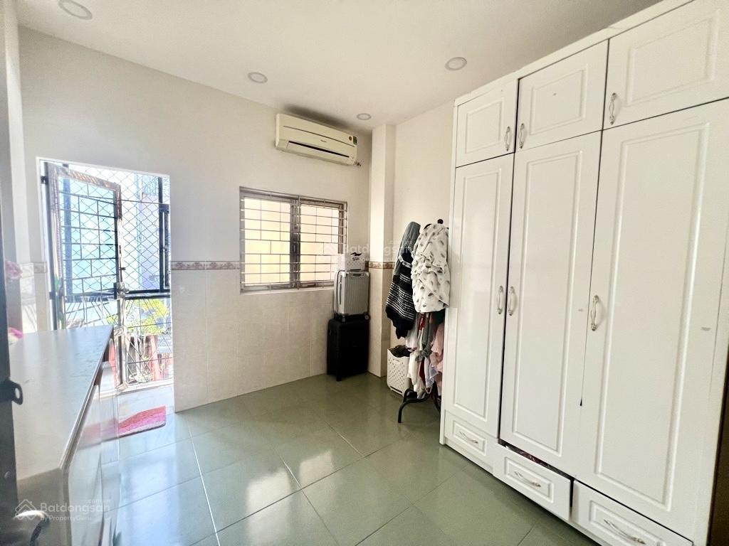 Mặt hẻm kinh doanh 5 tầng, ô tô cất nhà trần hưng đạo, cạnh công an tp